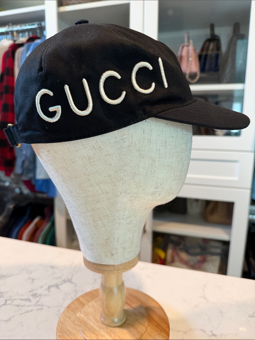 Gucci Black Baseball Cap With White Embroidered Logo